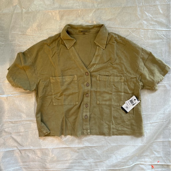 NWT RipCurl Oversized Linen Short Sleeve Button Up Shirt Light Olive Size Small - Picture 2 of 11